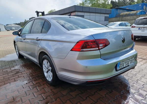 Volkswagen Passat cena 58999 przebieg: 112000, rok produkcji 2022 z Pasym małe 106